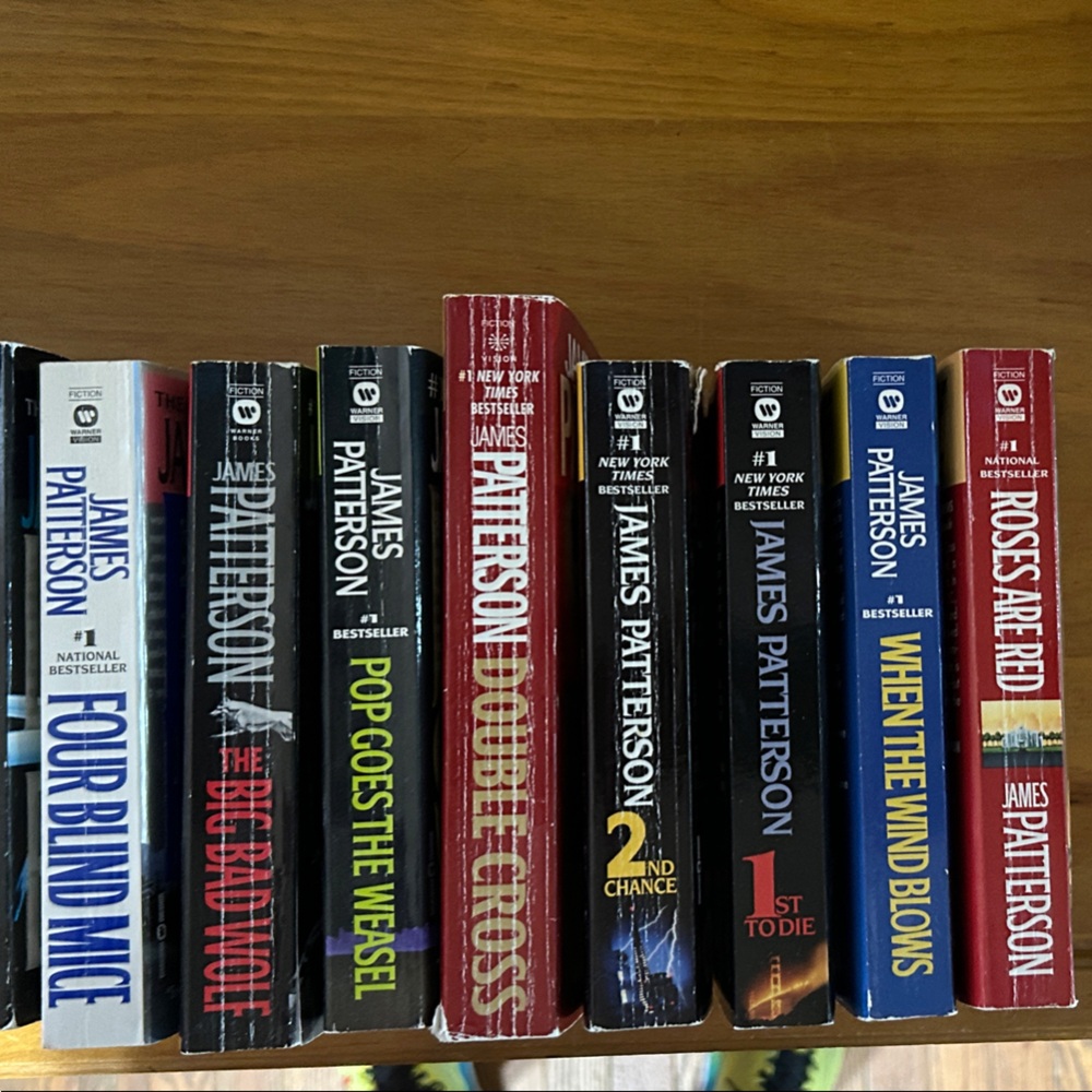 James Patterson Book Collection - Picture 2 of 2